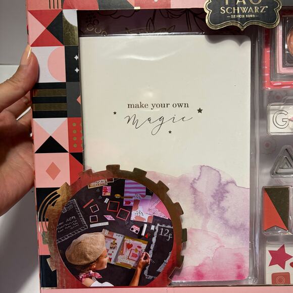 FAO SCHWARZ NWT Kids DIY Journal and Scrapbooking  Set - Picture 6 of 10